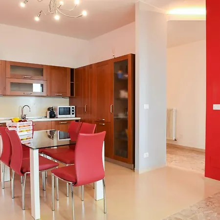 Lägenhet La Casa Nel Cielo Verona